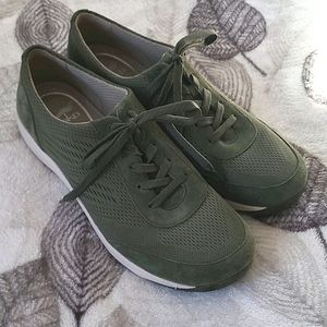 Dansko Sneakers